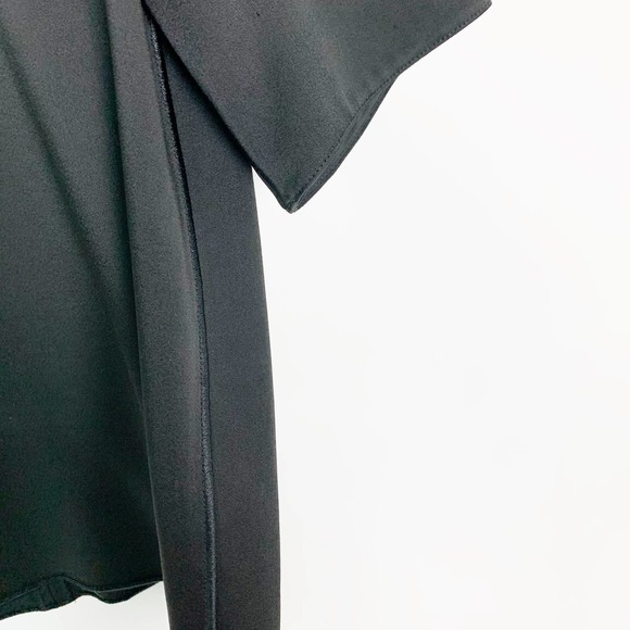 The Row Contrast Seam Crew Black Tee Blouse Top 2 - Picture 5 of 7